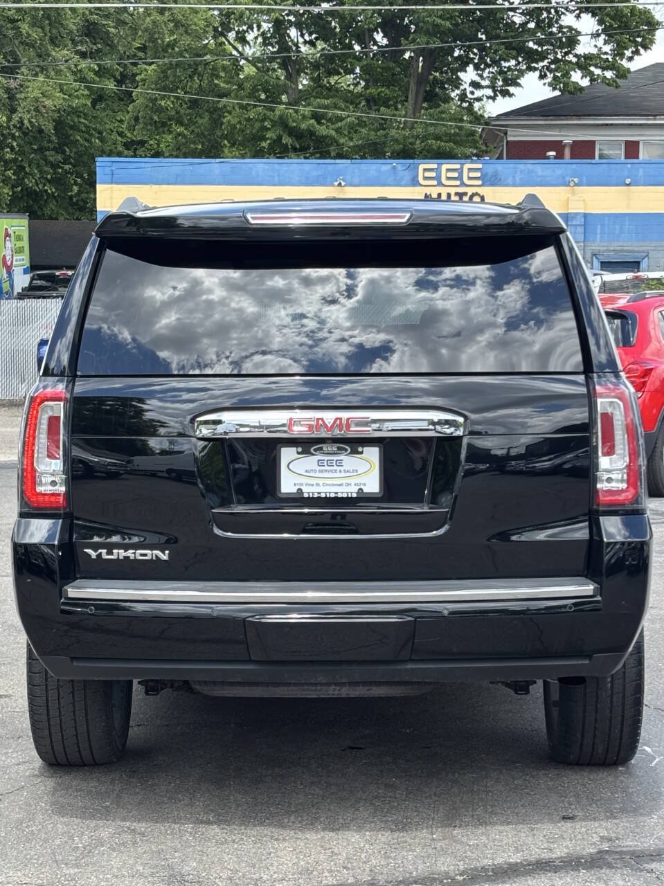 Used 2018 GMC Yukon Denali w/ Open Road Package AWD/4WD image 7