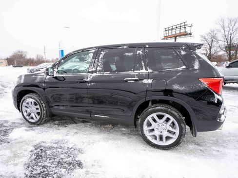 Used 2024 Honda Passport Black Edition image 4
