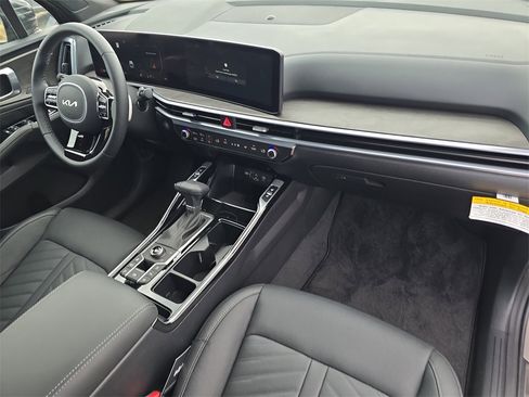 New 2025 Kia Sorento SX Prestige image 12