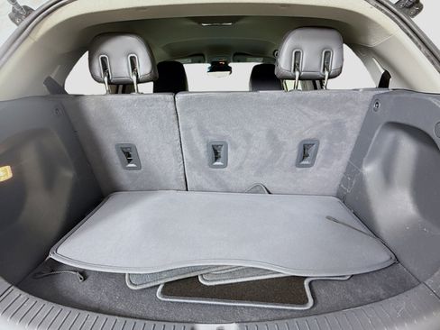 Used 2021 Chevrolet Bolt Premier w/ Infotainment Package image 26