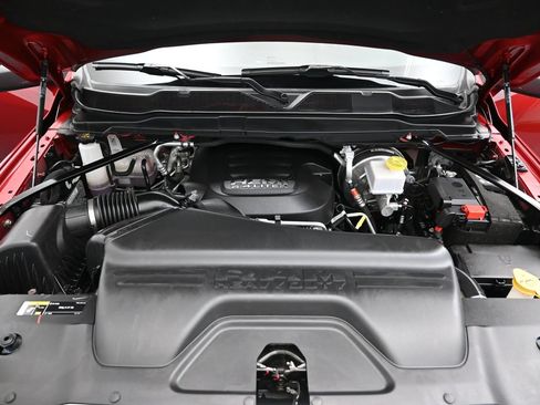 Used 2026 RAM 2500 Tradesman AWD/4WD image 8