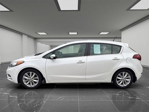 Used 2015 Kia Forte EX w/ EX Premium Package image 11