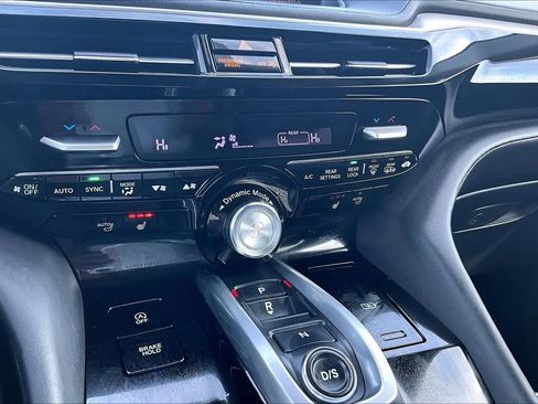 Used 2023 Acura MDX SH-AWD w/ Technology Package image 31