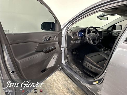 Used 2022 GMC Acadia AT4 w/ Technology Package image 22