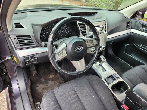 Used 2011 Subaru Legacy 2.5i Premium w/ All-Weather Pkg image 11
