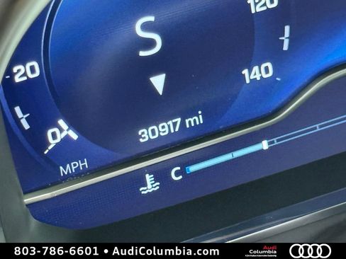 Used 2024 Chevrolet Suburban Premier w/ Premium Package AWD/4WD image 3