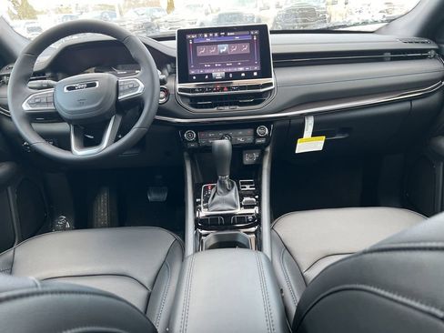 New 2026 Jeep Compass Limited image 14