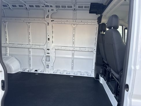 Used 2024 RAM ProMaster 2500 image 14