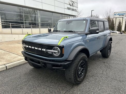 Used 2024 Ford Bronco Wildtrak image 4