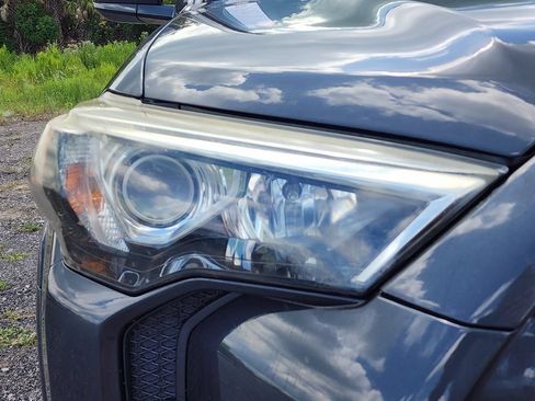 Used 2015 Toyota 4Runner SR5 RWD image 12