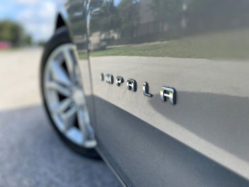 Used 2017 Chevrolet Impala LT FWD image 12
