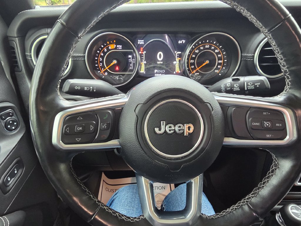 Used 2022 Jeep Wrangler Unlimited Sahara w/ Cold Weather Group AWD/4WD image 40