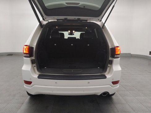 Used 2019 Jeep Grand Cherokee Altitude RWD image 29