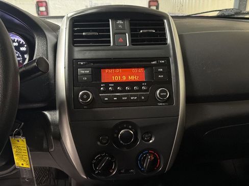 Used 2017 Nissan Versa SV image 19