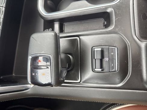 Used 2024 GMC Sierra 1500 Denali Ultimate image 32