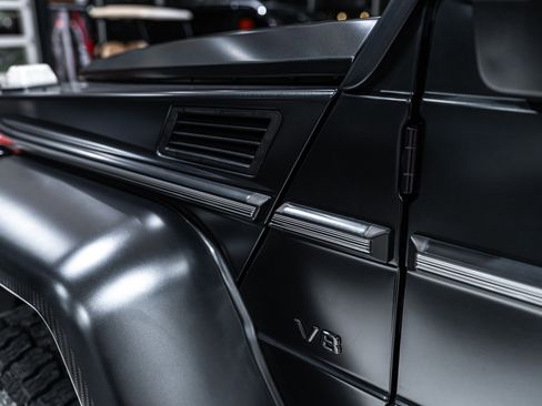 Used 2018 Mercedes-Benz G 550 Squared image 48