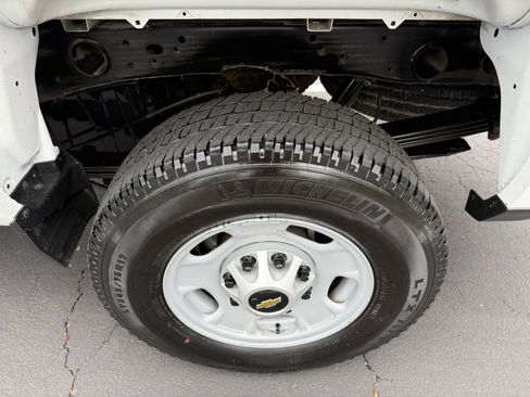 Used 2019 Chevrolet Silverado 2500 W/T w/ WT Convenience Package RWD image 12