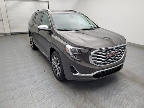 Used 2019 GMC Terrain Denali w/ Advanced Safety Package FWD image 13