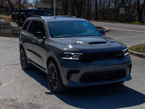 New 2026 Dodge Durango GT image 3