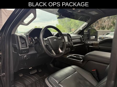 Used 2019 Ford F250 Lariat w/ Lariat Ultimate Package AWD/4WD image 23