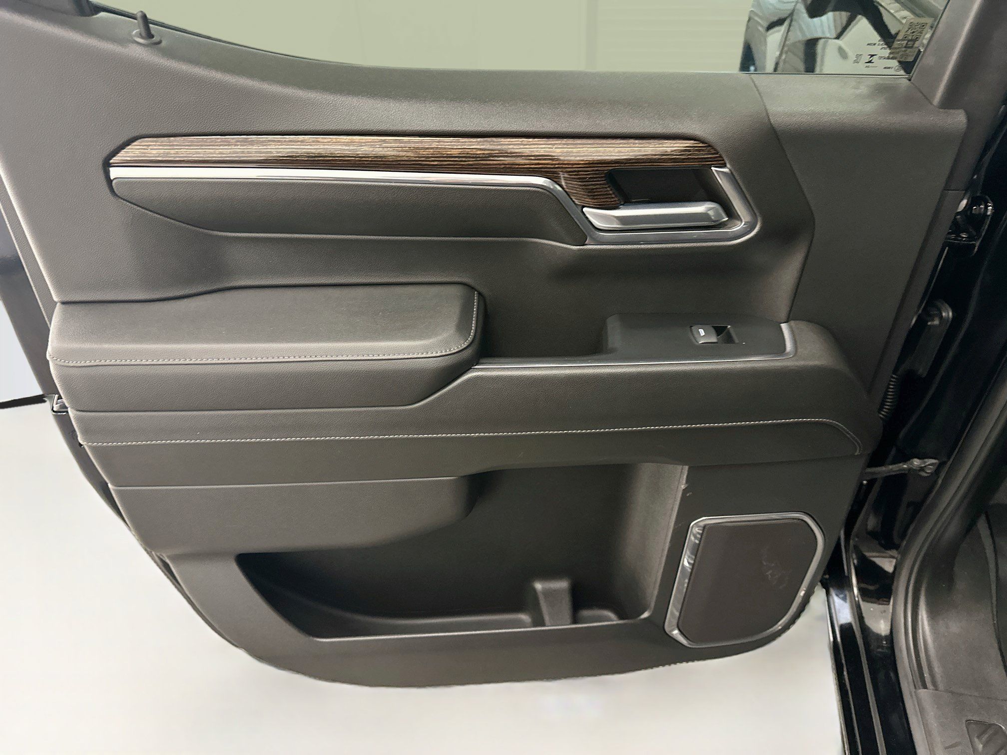 Used 2024 GMC Sierra 1500 Elevation AWD/4WD image 26