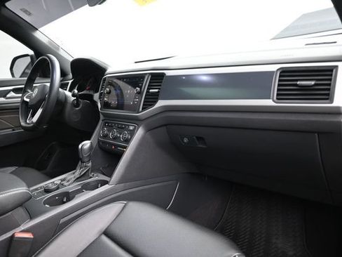 Used 2021 Volkswagen Atlas Cross Sport SE w/ Panoramic Sunroof Package AWD/4WD image 29