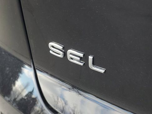 New 2026 Volkswagen Atlas Cross Sport SEL Premium R-Line AWD/4WD image 7