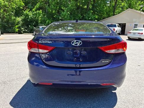 Used 2011 Hyundai Elantra Limited FWD image 10