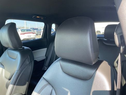 Used 2024 Jeep Compass Limited image 22