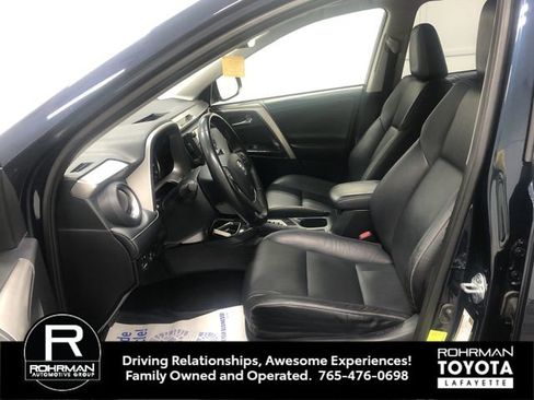 Used 2018 Toyota RAV4 Limited image 11