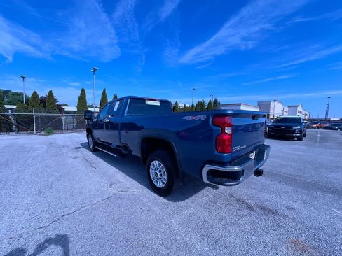 Used 2024 Chevrolet Silverado 2500 LT AWD/4WD image 6