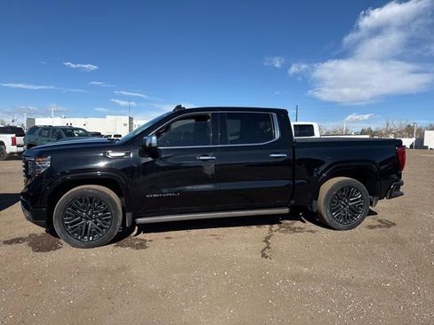Used 2022 GMC Sierra 1500 Denali Ultimate image 2