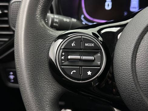 Used 2023 Kia Soul S image 18