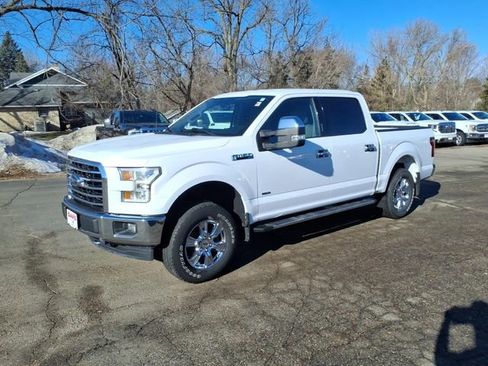 Used 2017 Ford F150 XLT w/ Equipment Group 302A Luxury image 8