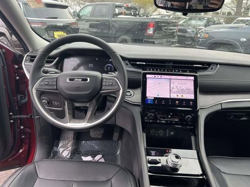 Certified 2023 Jeep Grand Cherokee Limited image 15