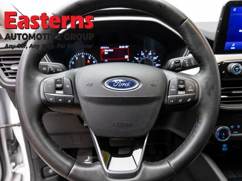 Used 2022 Ford Escape SE w/ Convenience Package AWD/4WD image 10