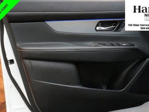 Certified 2025 Nissan Murano SL image 31