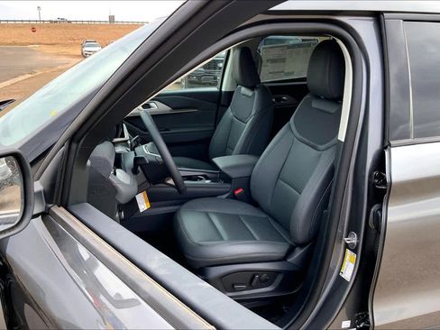 New 2026 Ford Explorer Active w/ Active Comfort Package image 9