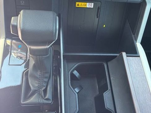 Used 2023 Toyota Sequoia Capstone AWD/4WD image 3