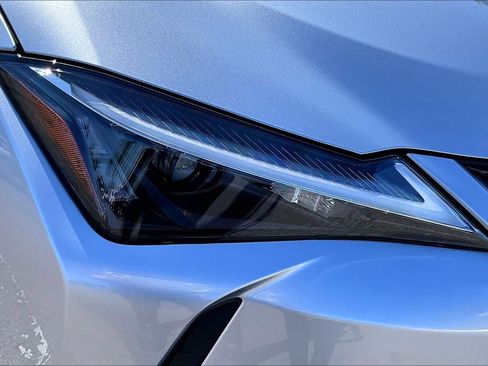 Used 2025 Lexus UX 300h FWD w/ Accessory Package (Z2) image 26