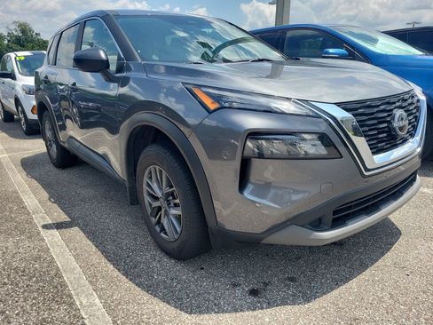 Used 2023 Nissan Rogue S FWD image 2
