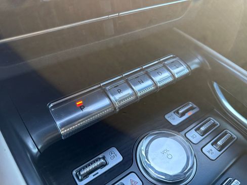 Used 2024 Lincoln Nautilus Reserve image 21