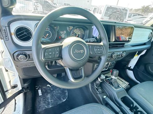 New 2026 Jeep Gladiator Sport image 11