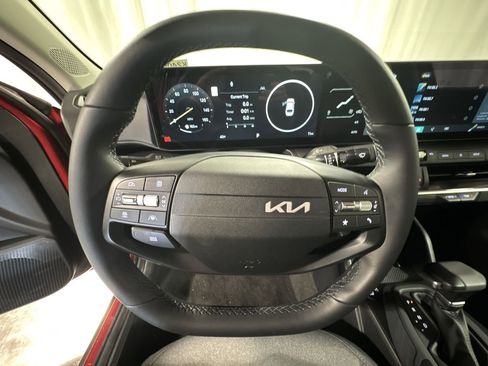 New 2025 Kia K4 EX image 19