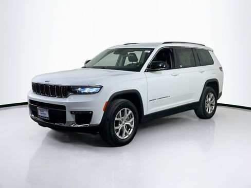 Used 2021 Jeep Grand Cherokee L Limited image 1