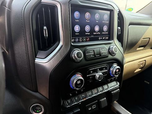 Used 2022 GMC Sierra 2500 Denali w/ Denali Ultimate Package image 17