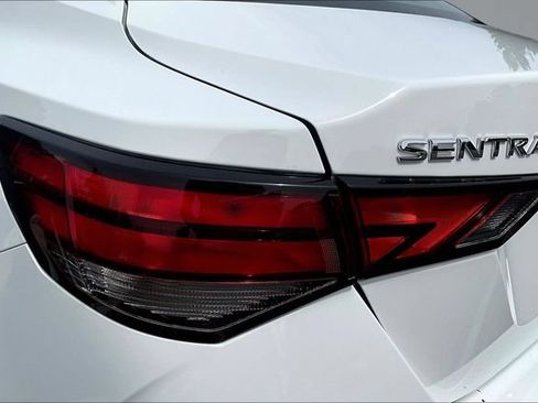 Used 2024 Nissan Sentra S FWD image 22