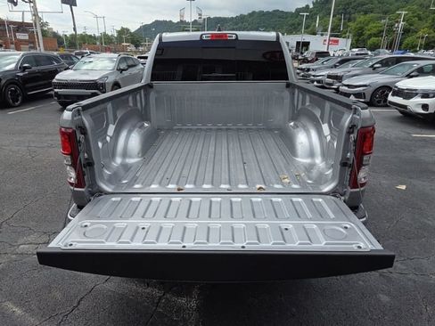 Used 2022 RAM 1500 Big Horn AWD/4WD image 10