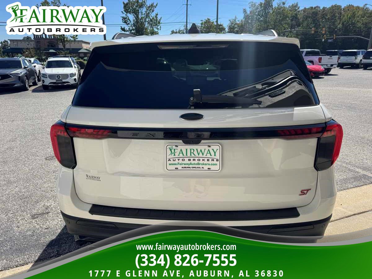 Used 2025 Ford Explorer ST w/ Sun And Sound Package AWD/4WD image 7