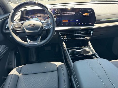New 2026 Chevrolet Traverse LT w/ Enhanced Driving Package FWD image 15
